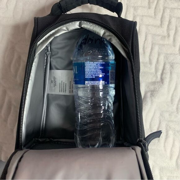 Nike Hyper Pink Insulated Tote Lunch Bag - Picture 6 of 9